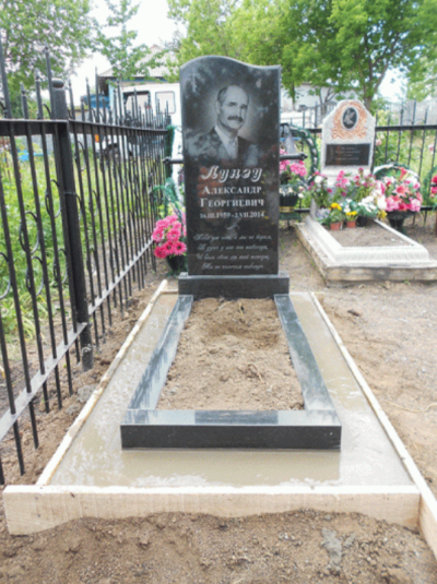 Памятник из гранита - заказать МОДЕЛЬ № 168