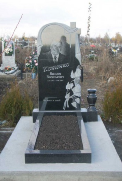 Памятник из гранита - заказать МОДЕЛЬ № 51